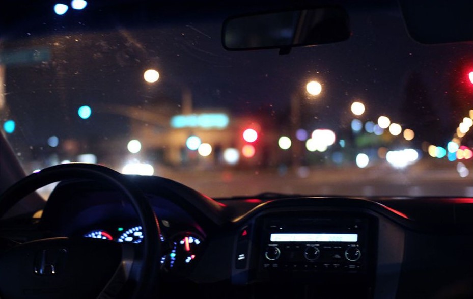 بهترین نکات رانندگی در شب